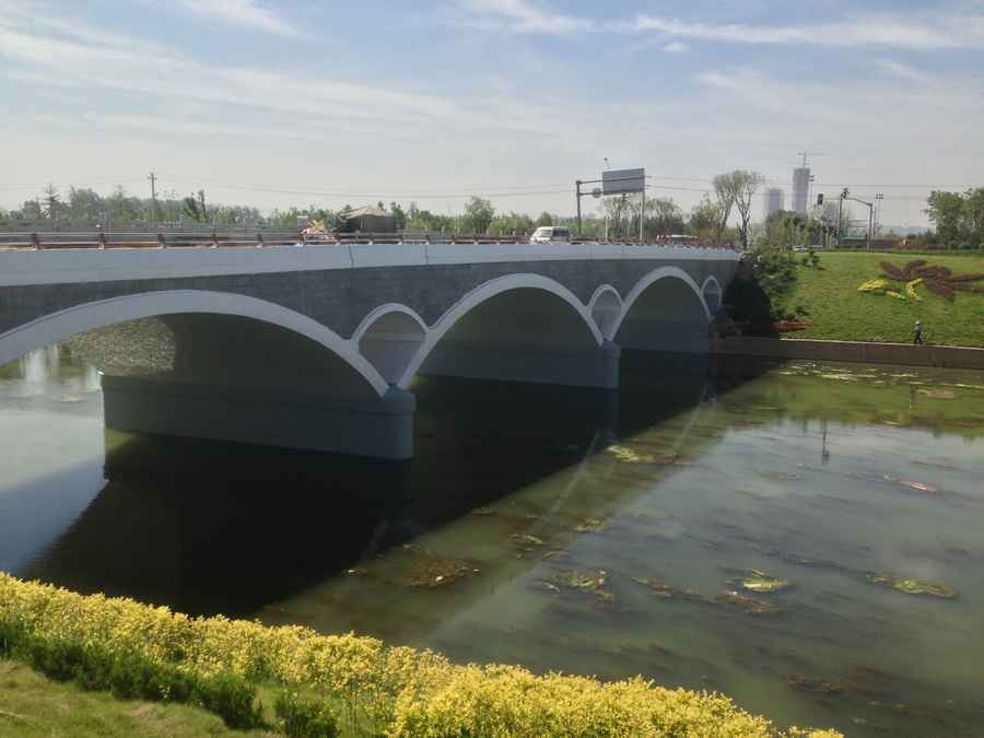 小清河綜合治理二期工程 (1)：榮獲濟(jì)南市市政金杯示范工程、山東省市政金杯示范工程等榮譽(yù)稱號.jpg